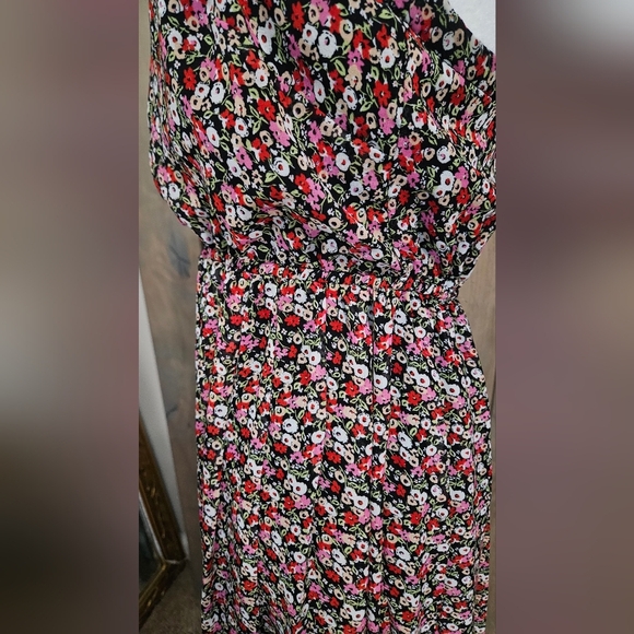 KIMCHI BLUE Ditsy Floral Strapless Sundress In Pink/red Multi. Size S - Picture 8 of 14